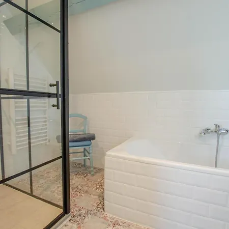 Holiday home Le Marronnier De Victor *